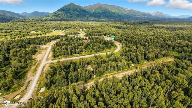 9475 E Hatcher Landing Avenue, Palmer, AK 99645