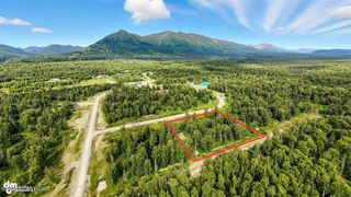 9475 E Hatcher Landing Avenue, Palmer, AK 99645