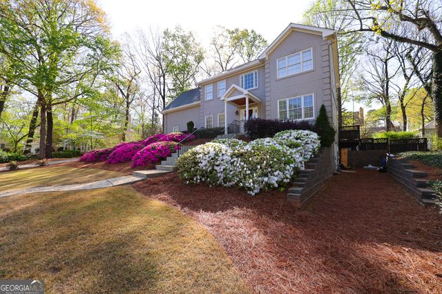 410 Falcon Creek Drive, Suwanee, GA 30024