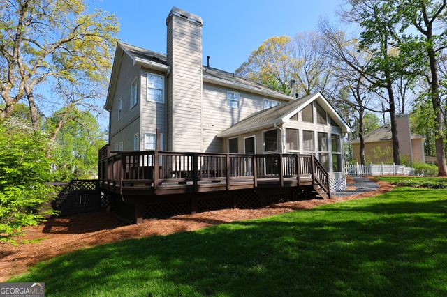 410 Falcon Creek Drive, Suwanee, GA 30024