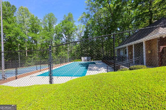 410 Falcon Creek Drive, Suwanee, GA 30024