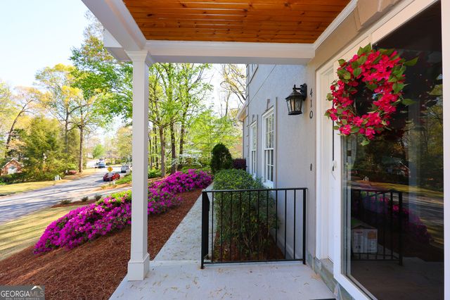 410 Falcon Creek Drive, Suwanee, GA 30024