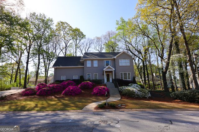 410 Falcon Creek Drive, Suwanee, GA 30024