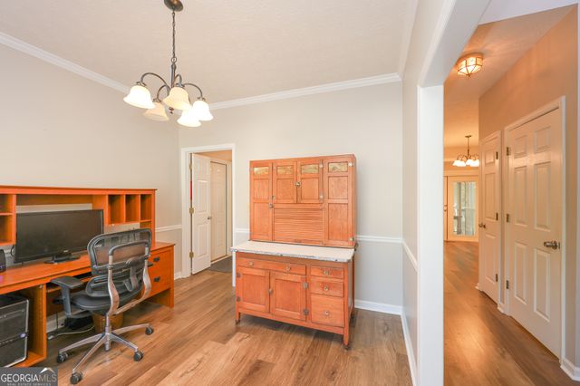 410 Falcon Creek Drive, Suwanee, GA 30024