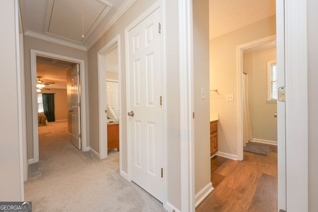 410 Falcon Creek Drive, Suwanee, GA 30024