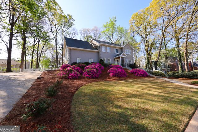 410 Falcon Creek Drive, Suwanee, GA 30024