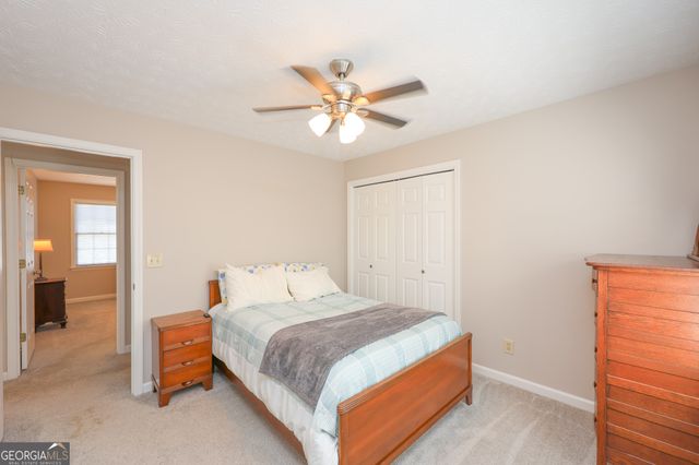 410 Falcon Creek Drive, Suwanee, GA 30024