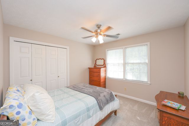 410 Falcon Creek Drive, Suwanee, GA 30024