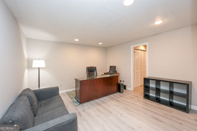 410 Falcon Creek Drive, Suwanee, GA 30024