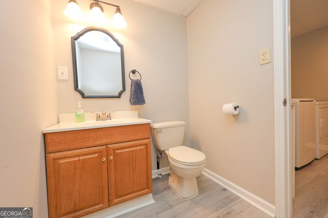 410 Falcon Creek Drive, Suwanee, GA 30024