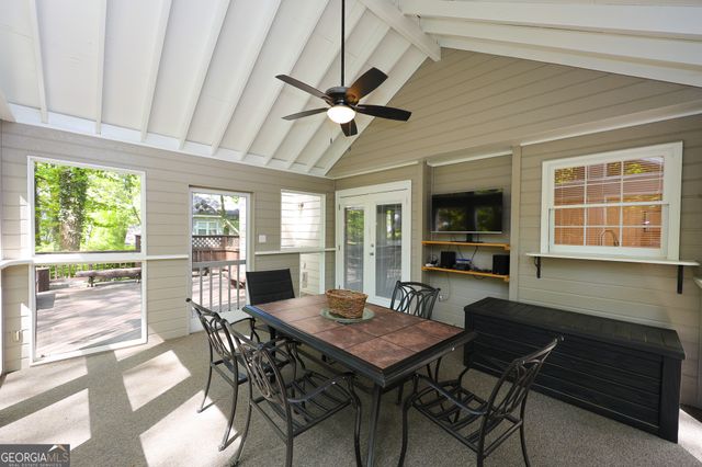 410 Falcon Creek Drive, Suwanee, GA 30024