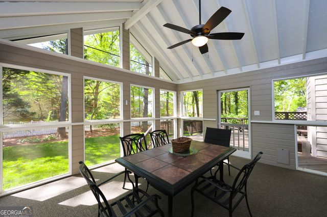 410 Falcon Creek Drive, Suwanee, GA 30024