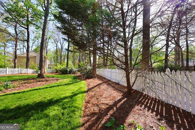 410 Falcon Creek Drive, Suwanee, GA 30024