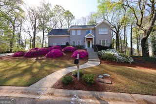 410 Falcon Creek Drive, Suwanee, GA 30024