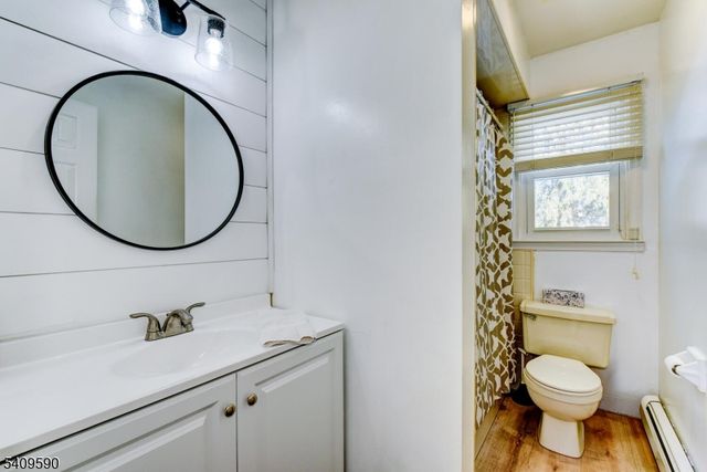 3 Loretta Ln, Jefferson Twp., NJ 07438