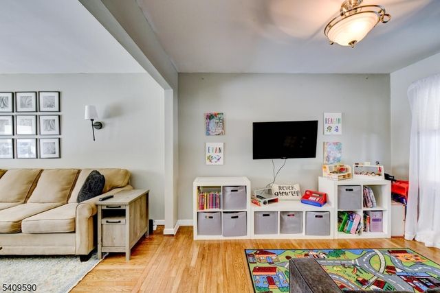 3 Loretta Ln, Jefferson Twp., NJ 07438