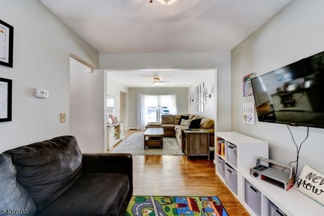 3 Loretta Ln, Jefferson Twp., NJ 07438