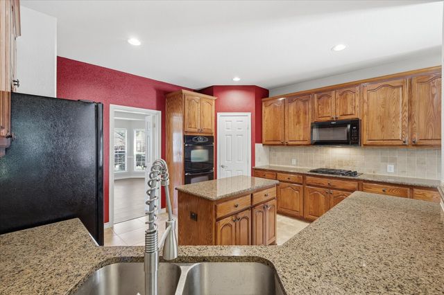 7608 Hinkley Oak Drive, Denton, TX 76208