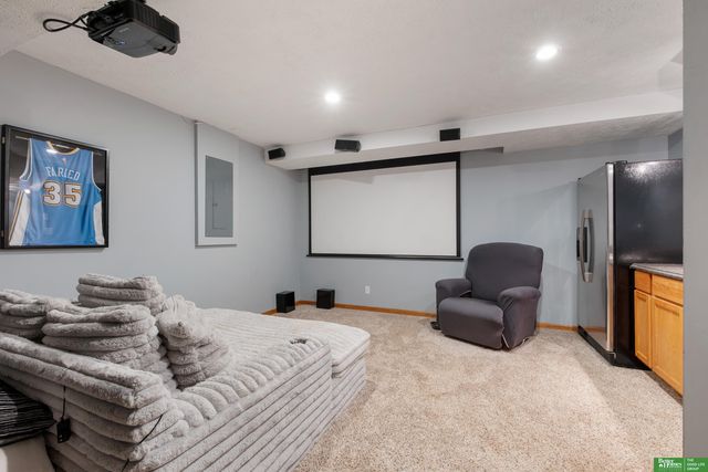 16147 Cherrywood Street, Omaha, NE 68136