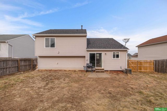 16147 Cherrywood Street, Omaha, NE 68136