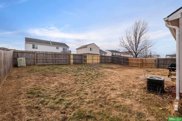 16147 Cherrywood Street, Omaha, NE 68136