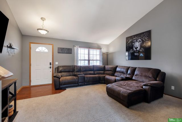 16147 Cherrywood Street, Omaha, NE 68136