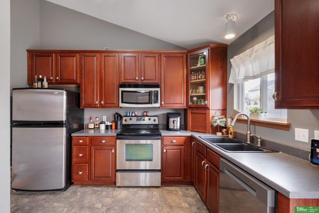 16147 Cherrywood Street, Omaha, NE 68136