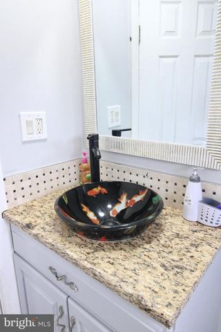 121 PERRY ST, Columbia, PA 17512