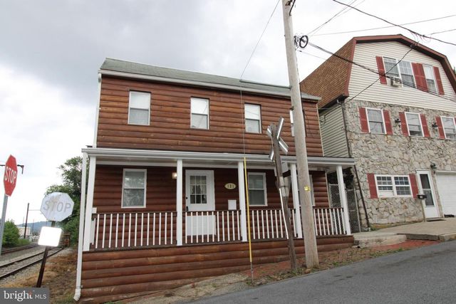 121 PERRY ST, Columbia, PA 17512