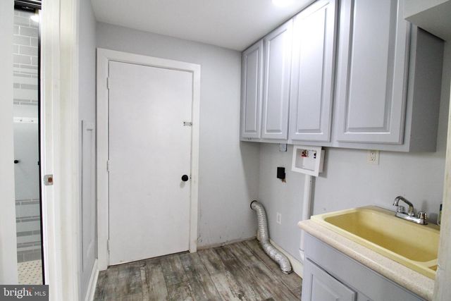 121 PERRY ST, Columbia, PA 17512
