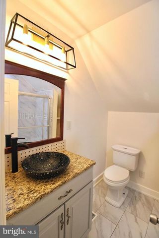 121 PERRY ST, Columbia, PA 17512