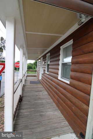 121 PERRY ST, Columbia, PA 17512