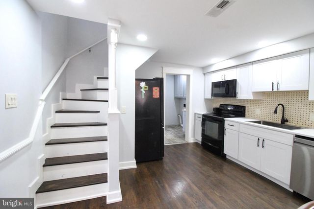 121 PERRY ST, Columbia, PA 17512