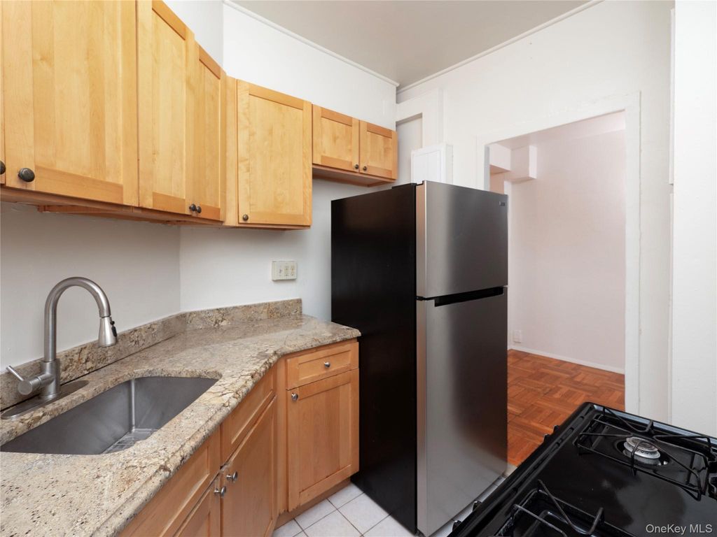 2150 E Tremont Avenue 4C, Bronx, NY 10462 — photo 4