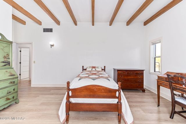 2635 E Camino la Zorrela, Tucson, AZ 85718