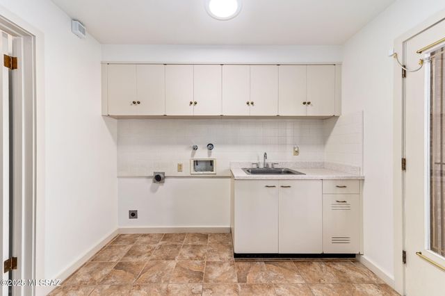2635 E Camino la Zorrela, Tucson, AZ 85718