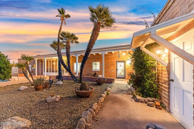 2635 E Camino la Zorrela, Tucson, AZ 85718