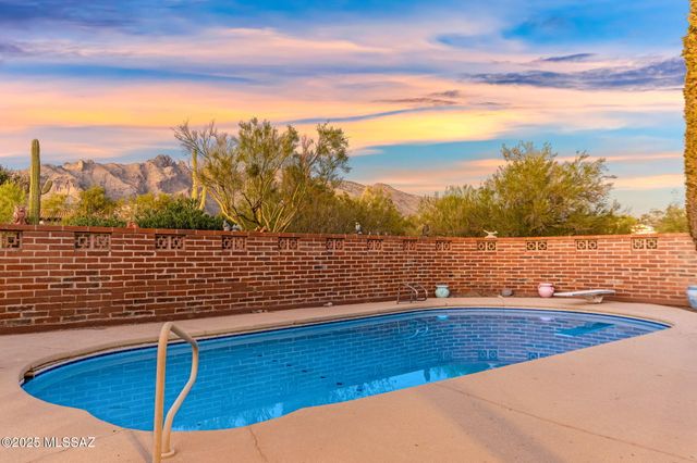 2635 E Camino la Zorrela, Tucson, AZ 85718