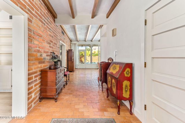 2635 E Camino la Zorrela, Tucson, AZ 85718