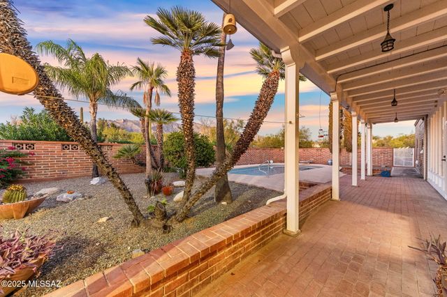 2635 E Camino la Zorrela, Tucson, AZ 85718