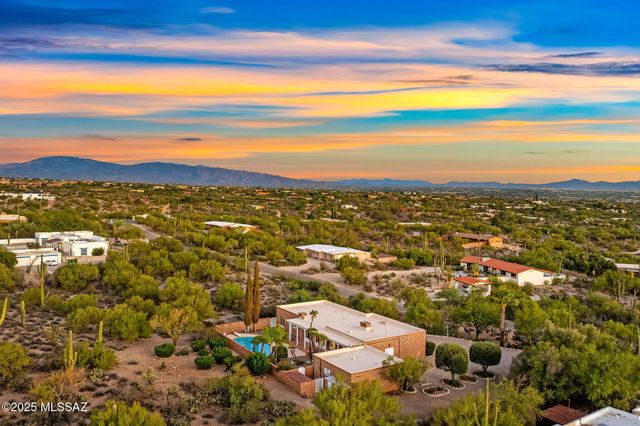 2635 E Camino la Zorrela, Tucson, AZ 85718