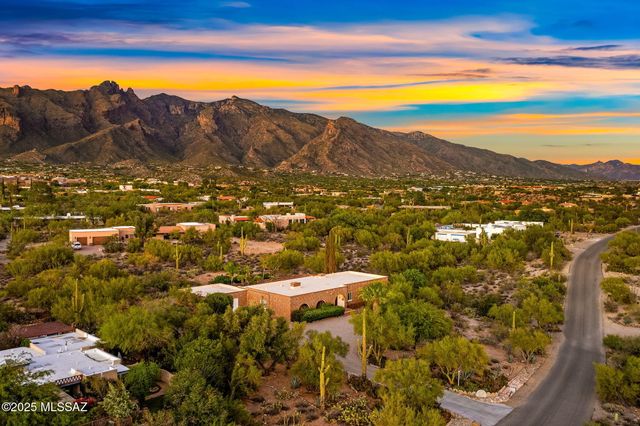 2635 E Camino la Zorrela, Tucson, AZ 85718