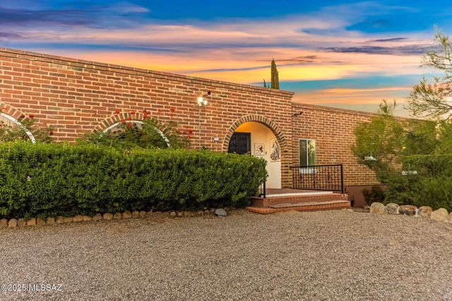 2635 E Camino la Zorrela, Tucson, AZ 85718