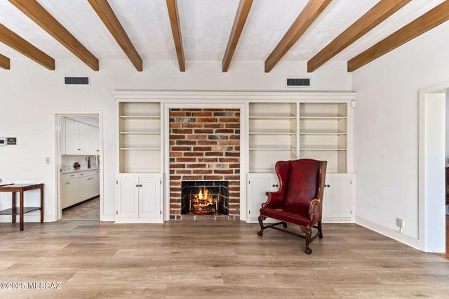 2635 E Camino la Zorrela, Tucson, AZ 85718