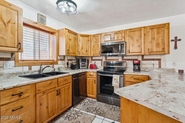 1038 E FRIAR Avenue, Apache Junction, AZ 85119