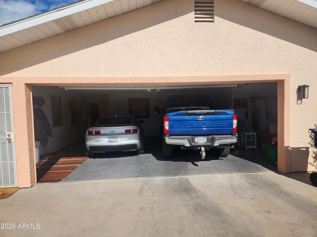 1038 E FRIAR Avenue, Apache Junction, AZ 85119