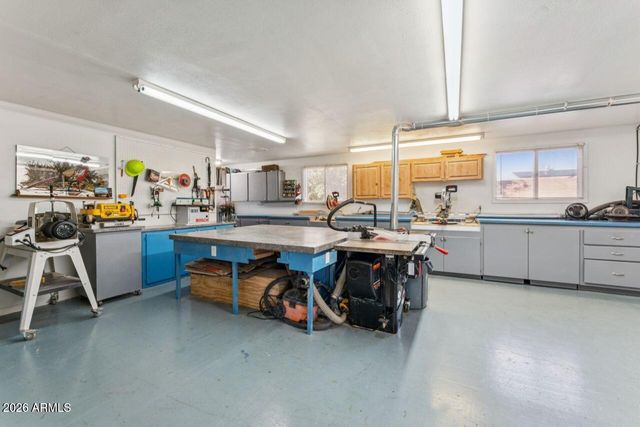 1038 E FRIAR Avenue, Apache Junction, AZ 85119