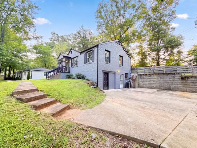 1223 Beverly Hills Dr, Clarksville, TN 37040