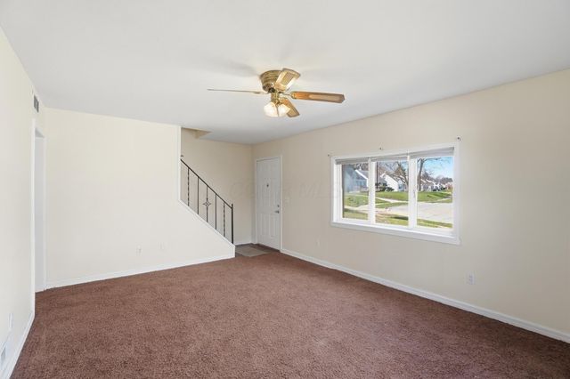 1835 S Sweetbriar Lane, Springfield, OH 45505