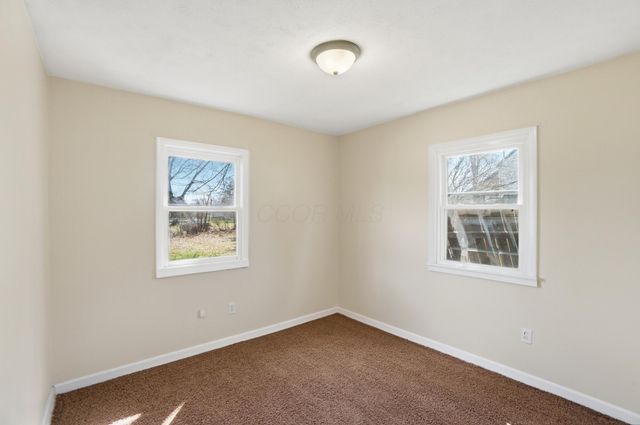 1835 S Sweetbriar Lane, Springfield, OH 45505